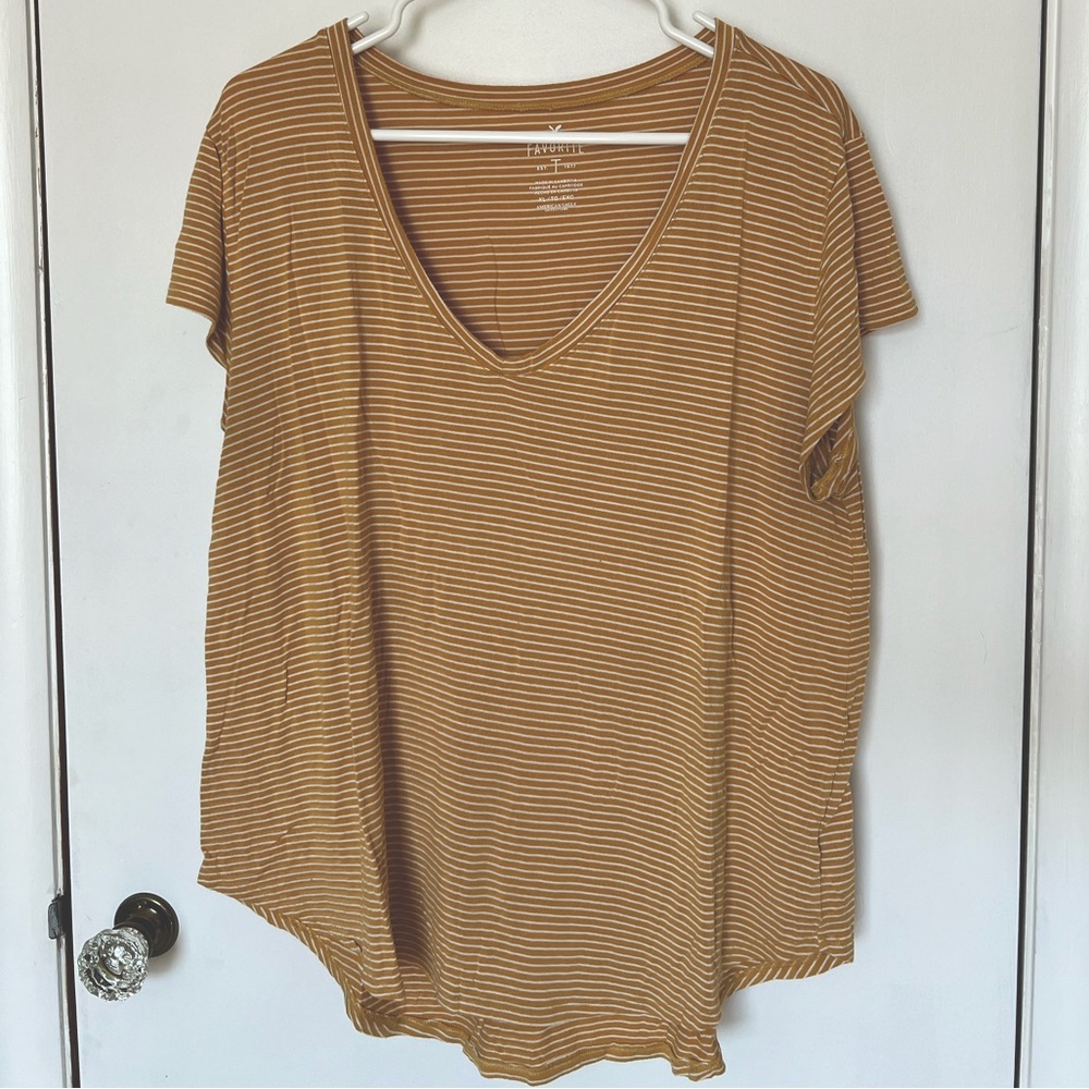AEO favorite t-shirt